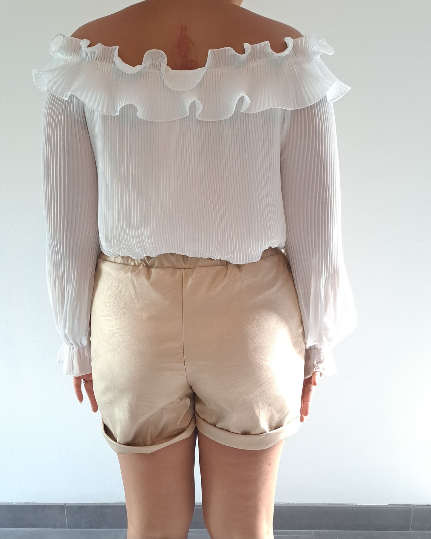Short Doré simili cuir