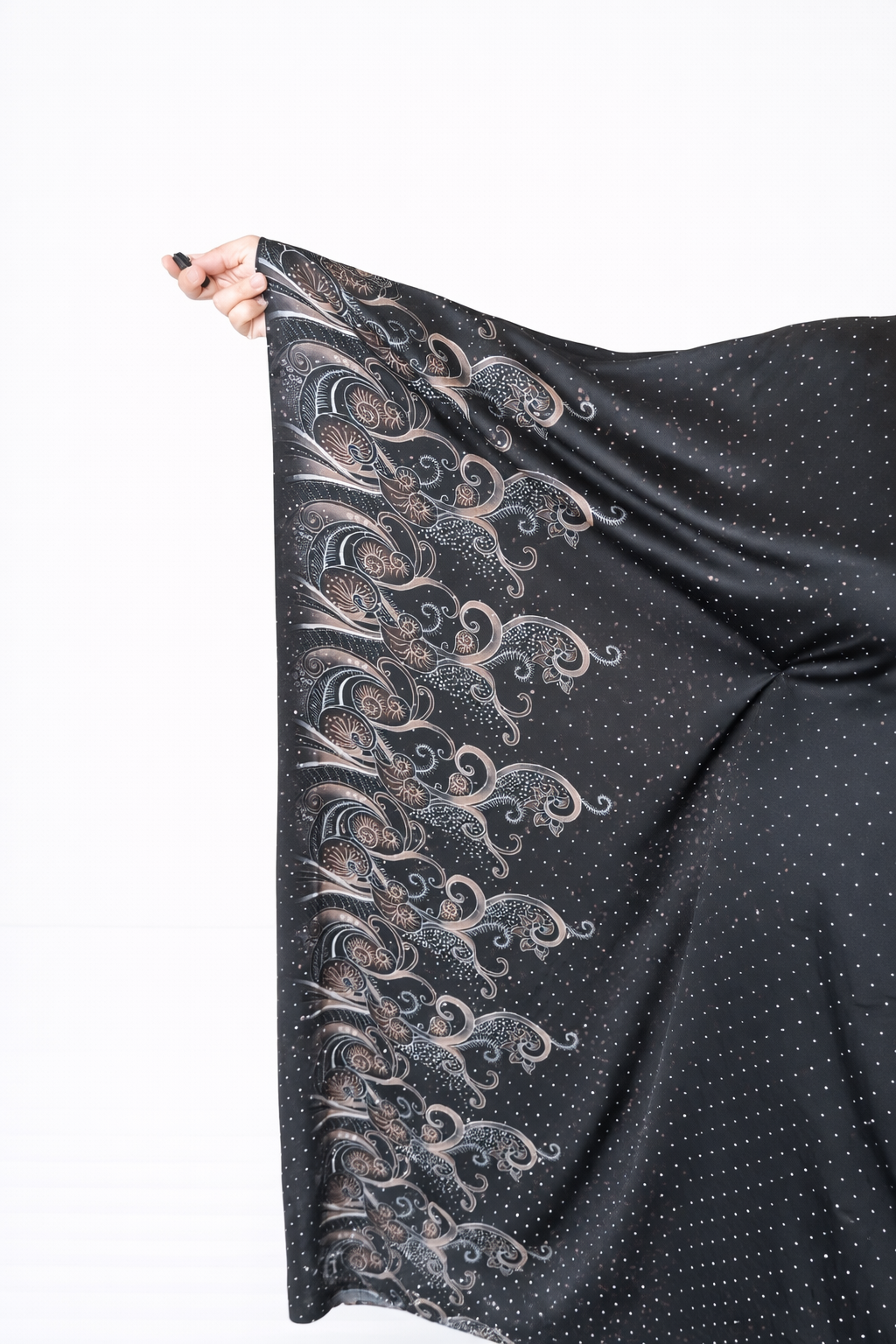 Robe Ryna - longue fluide à manches larges