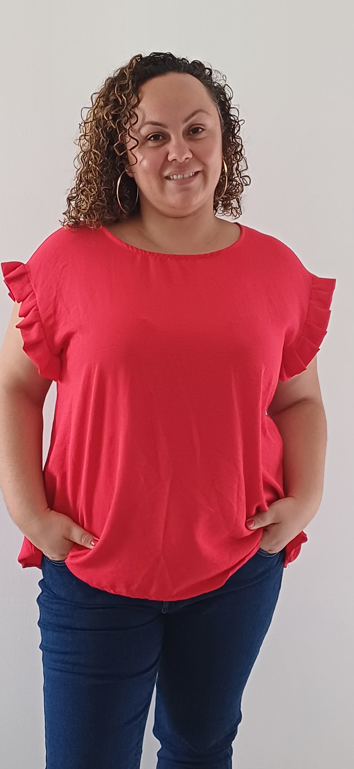 Blouse col rond fluide femme grande taille rouge moderne et tendance